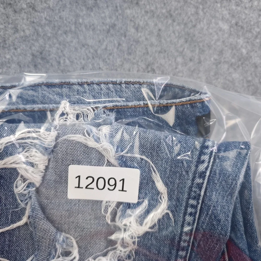 Silver Jeans Women's 26x27 Not Your Boyfriends Jeans (31x28) Blue Distressed‎